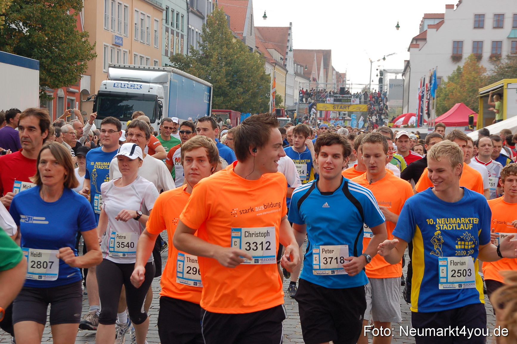0041 Stadtlauf Neumarkt Unterer Markt 200909